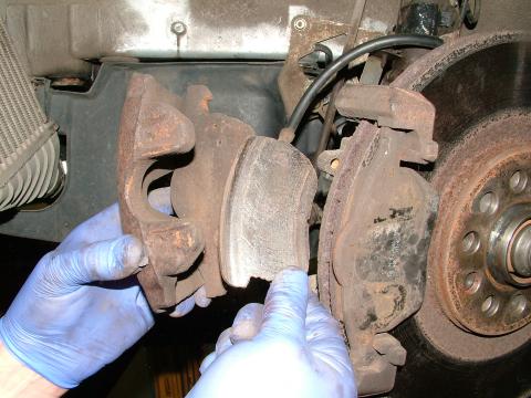 How to unseize a stuck brake caliper